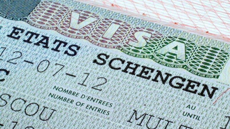 Schengen vizesi başvurularında sıkıntı büyüyor