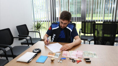 Bursa’da taksici esnafından örnek davranış