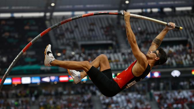 Ersu Şaşma’dan tarihi başarı Ersu Şaşma’dan tarihi başarı