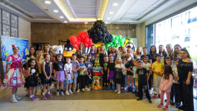 Arya ve Acar kardeşler yeni yaşlarında gönüllerince eğlendiler