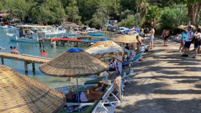 Akbük sahili halka açıldı: Bir tek otopark için ücret alınacak