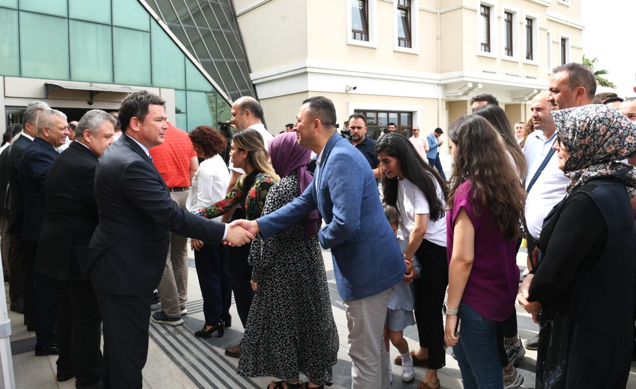 Başkan Aydın, personel ile bayramlaştı