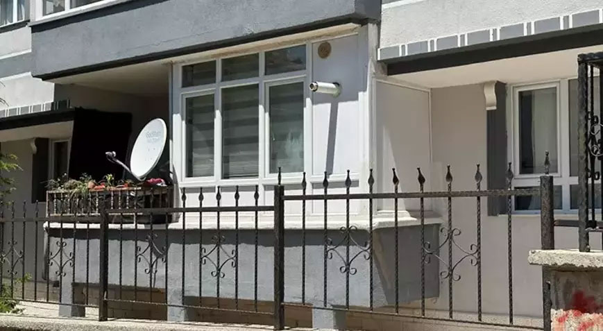 Baba dehşeti: 6 aylık bebeğine kafa attı Baba dehşeti: 6 aylık bebeğine kafa attı