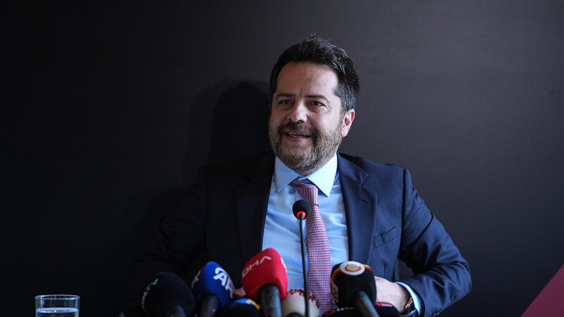 Erden Timur’dan ayrılık kararı Galatasaray Sportif AŞ Başkan Vekili Erden Timur, sarı-kırmızılı camia içindeki