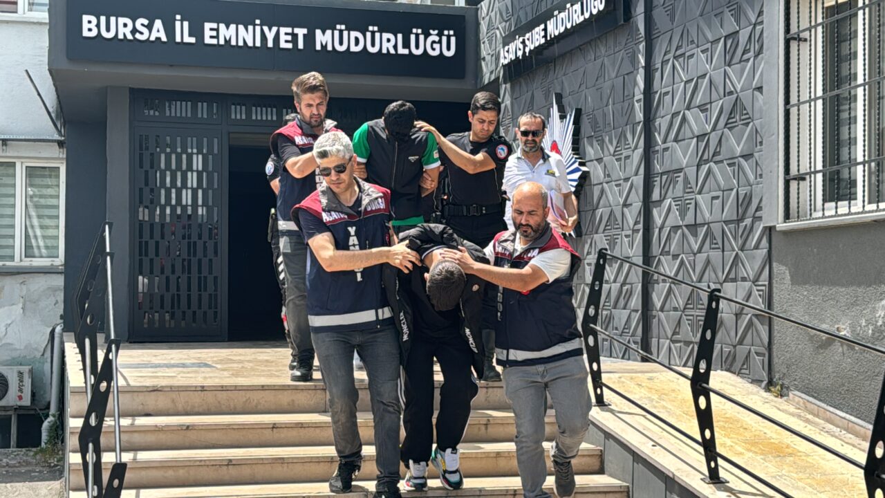 Bursa’da ‘Başkomiser Volkan’ yalanıyla dolandırıcılık