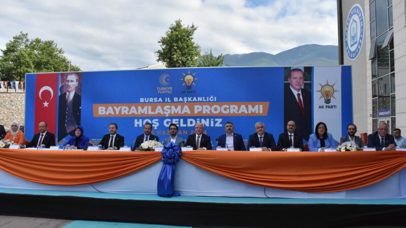 AK Parti Bursa İl Başkanlığınca, Kurban Bayramı dolayısıyla bayramlaşma programı