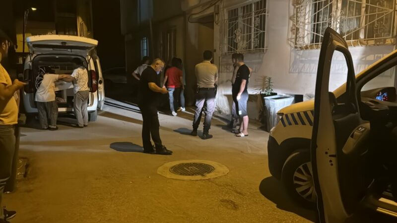 Bursa'nın Osmangazi ilçesinde temizlediği silahın ateş alması sonucu başından yaralanan