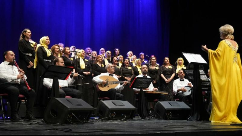 Bursa’da Otizm Anneler Korosu ayakta alkışlandı Bursa'da gönüllü şef Dr. Aysel Gürel tarafından kurulan, otizmli çocukların