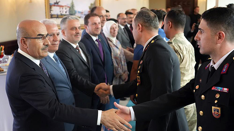 Bursa protokolü bayramlaştı