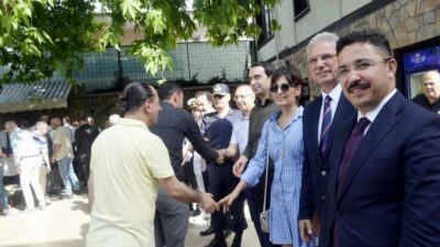 Mudanya protokolü bayramlaştı