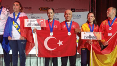 Bursa Büyükşehirli sporculardan Avrupa’da 3 madalya