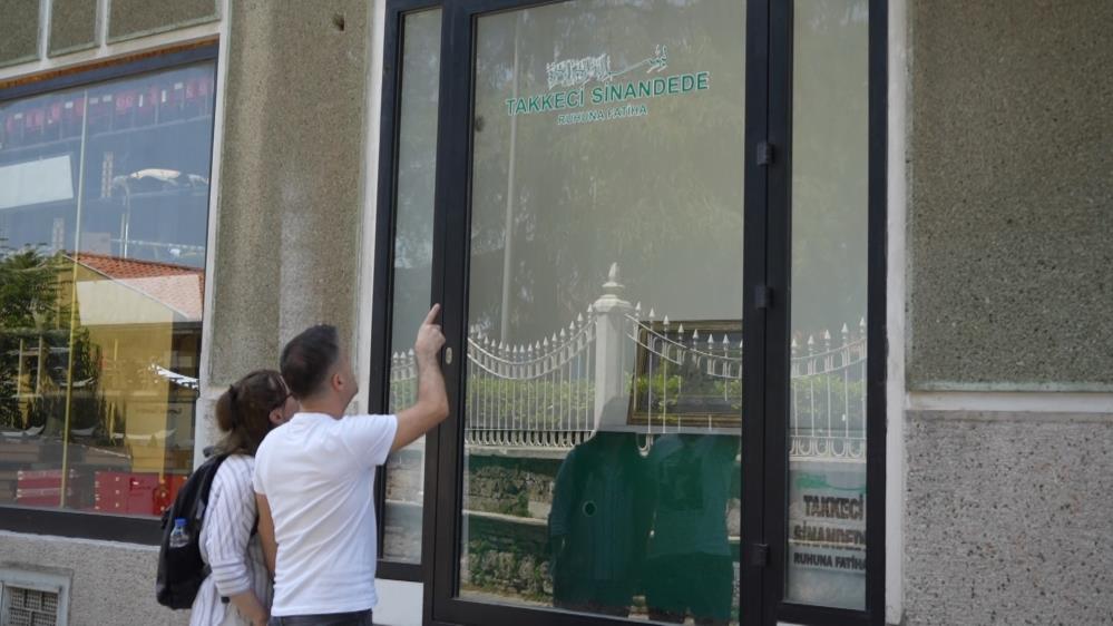 Bursa’da görenler şaşırıyor! Dükkanın içerisinde…