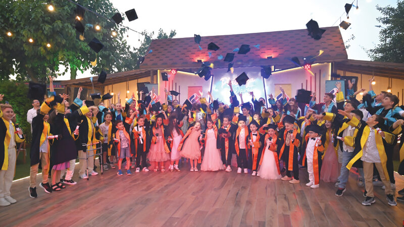 Görükle Final Okulları öğrenci ve velileri mezuniyet heyecanı yaşadı. Görükle Final