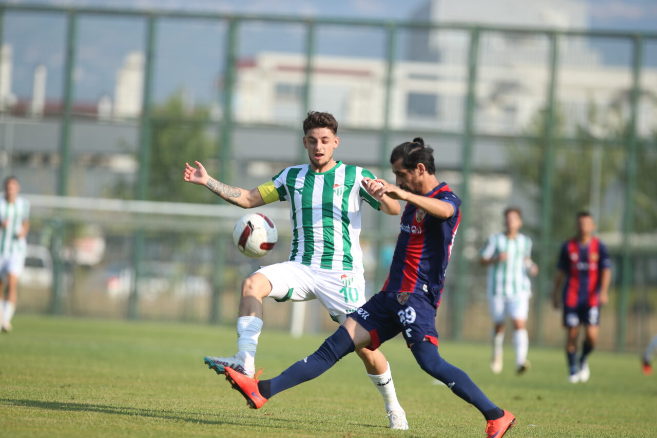 Bursaspor’da Çağatay Yılmaz takımda kalacak mı? İşte talip olan kulüpler… Bursaspor’da Çağatay Yılmaz takımda kalacak mı? İşte talip olan kulüpler…