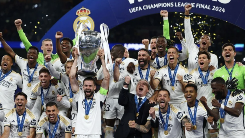 Real Madrid Devler Ligi’nde tarih yazdı İspanyol devi Real Madrid, UEFA Şampiyonlar Ligi final maçında Almanya'nın