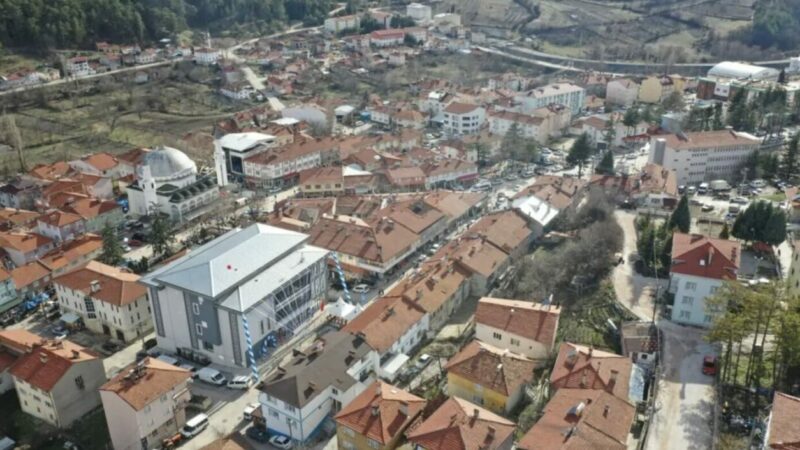 Bursa’nın kırsal mahallelerinde yaşayanlar dertli! ‘Sene 2024 oldu ama hala sorun yaşıyoruz’ Olay Gazetesi Yazarı İhsan Aydın, Bursa'nın Keles ilçesinden bir okurunun