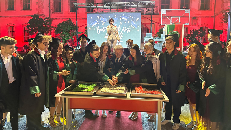 Bursa Erkek Lisesi’nde 141. yıl gururu