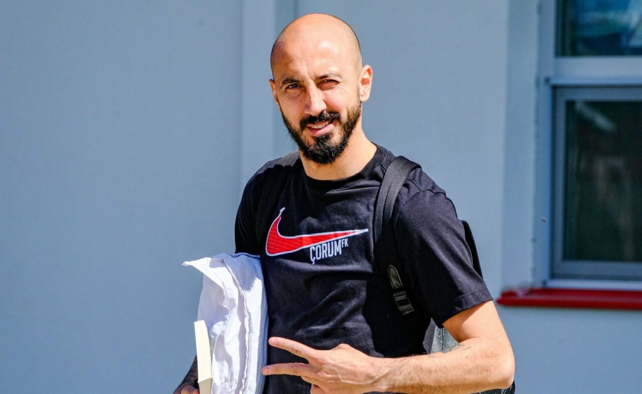 Bursaspor’un yeni transferi Ahmet İlhan’dan heyecan veren mesaj Bursaspor’un yeni transferi Ahmet İlhan’dan heyecan veren mesaj