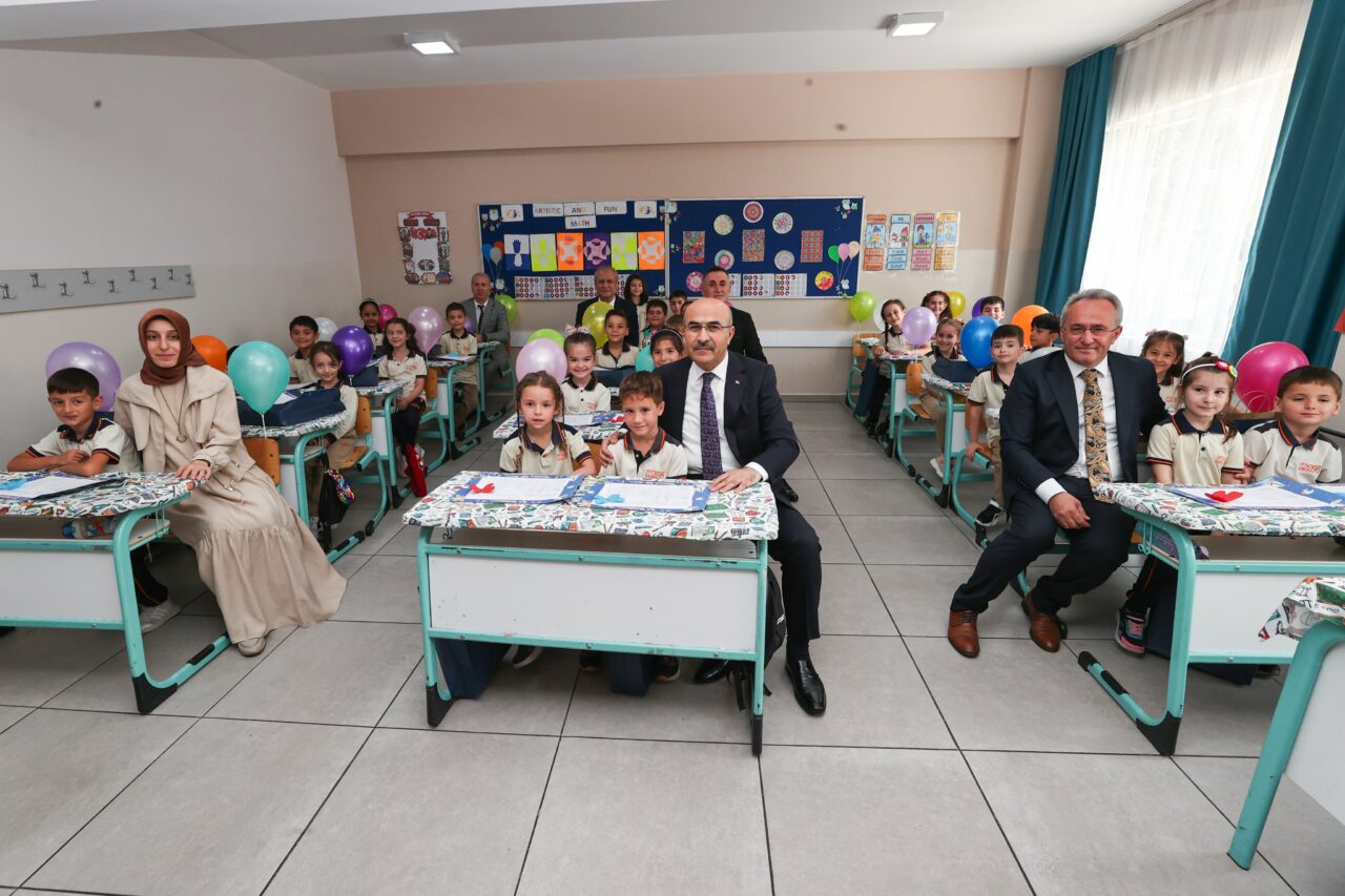 Bursa’da karne heyecanı! Vali Demirtaş’ın elinden aldılar