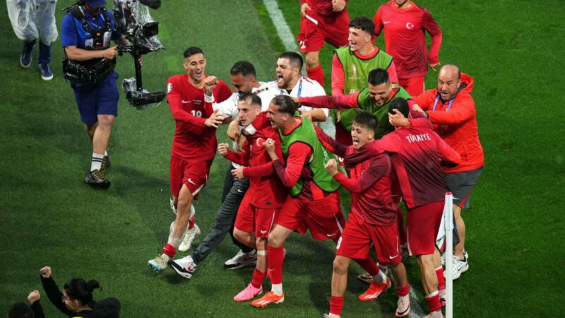 Türkiye’nin EURO 2024’deki en kritik maçı! İşte Bursa’da dev ekran kurulacak yerler… A Milli Futbol Takımımız grup ikinciliği için Çekya ile karşılaşıyor.