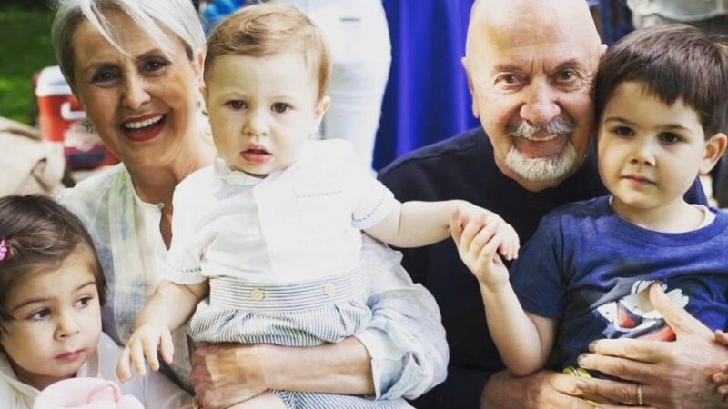 Vefatından 14 gün sonra hayatını kaybetti Erkan Yolaç’ın vefatından 14 gün sonra, 48 yıllık eşi Asuman