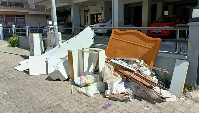 Moloz kavgası cinayetle bitti: Apartman sakini, yöneticiyi öldürdü Moloz kavgası cinayetle bitti: Apartman sakini, yöneticiyi öldürdü