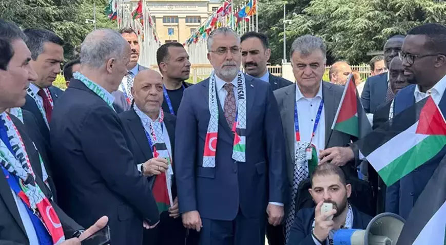 Bakan Işıkhan, Filistin eylemine katıldı Bakan Işıkhan, Filistin eylemine katıldı