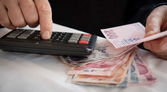 4 milyon emekli çalışıyor: “Primlerin emeklilere geri dönüşü sağlanmalı”