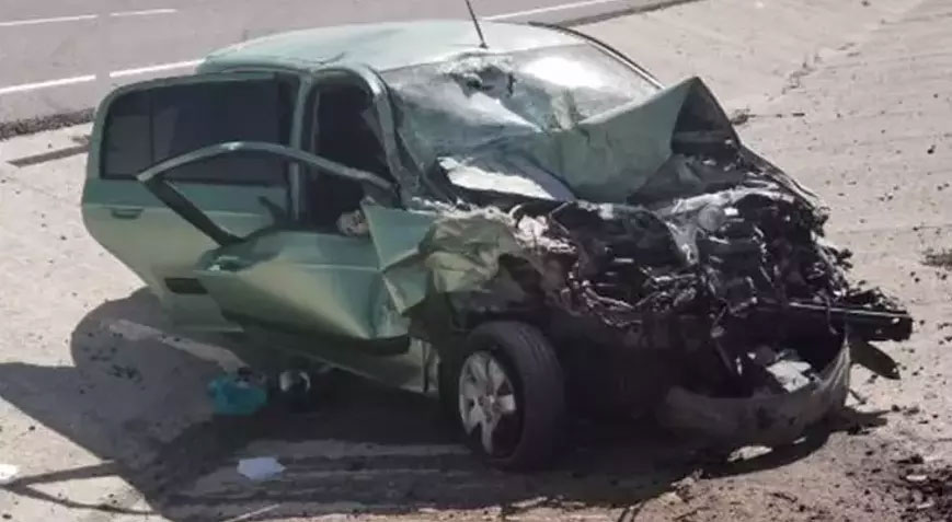 Ankara’da otomobil kamyonete çarptı! Yaralılar var Ankara’da otomobil kamyonete çarptı! Yaralılar var