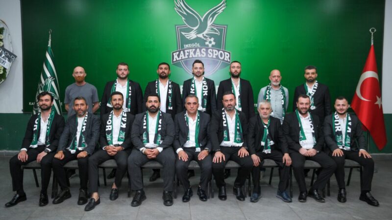 3.Lig’deki Bursa ekibine yeni başkan! İşte yönetim kurulu… Tarihinde ilk kez yer aldığı 3.Lig’de play-off oynama başarısı gösteren