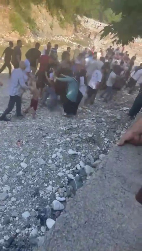 Bursa’da 50 kişilik meydan muharebesi! Ortalık bir anda karıştı…