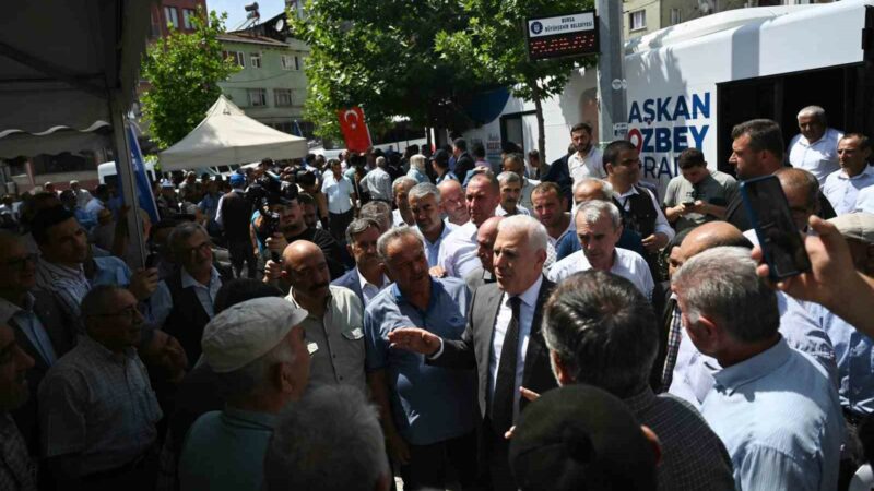 Bursa’da Başkan Bozbey makamını Büyükorhan’a taşıdı Bursa Büyükşehir Belediye Başkanı Mustafa Bozbey’in sorunları yerinde tespit edip