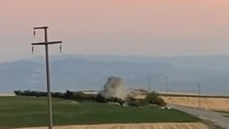 Bursa’da eski yapım bomba bulundu Bursa’nın Karacabey ilçesinde jandarma ekipleri eski yapım bomba tespit etti.