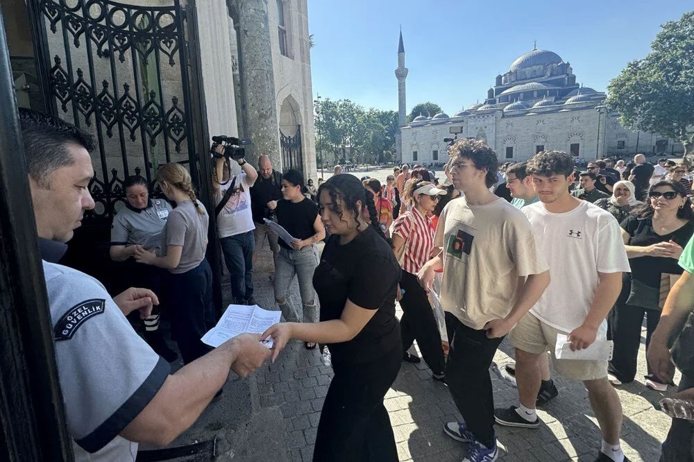 YKS’de ikinci oturum AYT sona erdi: Sınavı saniyelerle kaçıranlar oldu!