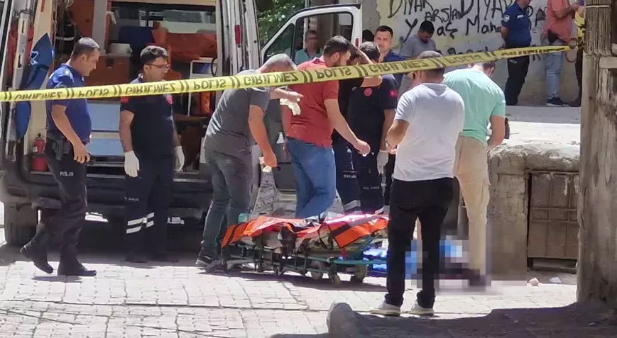 Hilal’in feci sonu! Sokakta yürürken başından vurularak öldürüldü Hilal’in feci sonu! Sokakta yürürken başından vurularak öldürüldü