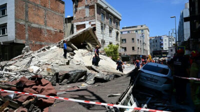 Küçükçekmece’de çöken bina: Gözaltı sayısı 4’e yükseldi