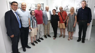 Reha Akçakaya’nın kızılötesi tekniğini kullanarak elde ettiği eserlerinden oluşan ‘Gerçekten