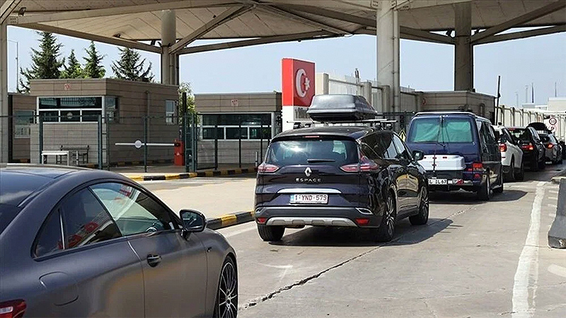 Bayramda Türkiye’ye gelecek gurbetçiler dikkat! Bakanlık’tan 185 gün uyarısı