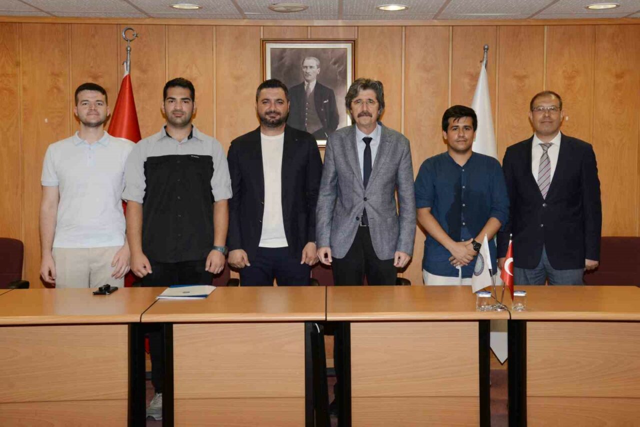 Bursa’da bu gençlere iş dünyasından destek