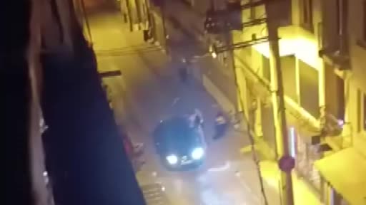 Bursa’da akıl almaz görüntüler! Birbirlerine girdiler