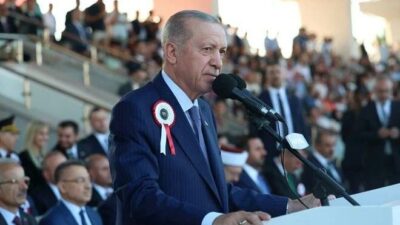 Cumhurbaşkanı Erdoğan: Terör örgütü kıpırdayamaz halde