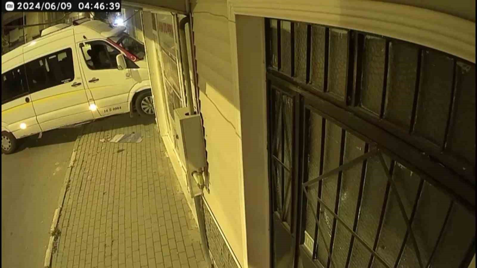 Görüntüler Bursa’dan… Tekstil atölyesine böyle daldı