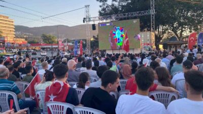 Bursa’da milli heyecan meydanlarda yaşanacak