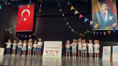 Nilüfer Belediyesi bünyesindeki Burak Berk ve Çamlıca kreşlerinde mezuniyet coşkusu