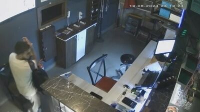 Bursa’da oyun konsolu hırsızlığı kamerada