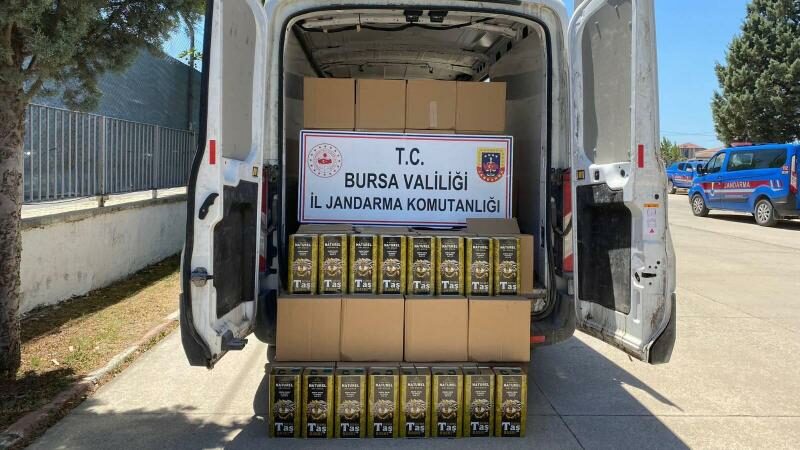 Bursa'nın Yenişehir ilçesinde düzenlenen operasyonda 3 bin litre sahte, kaçak