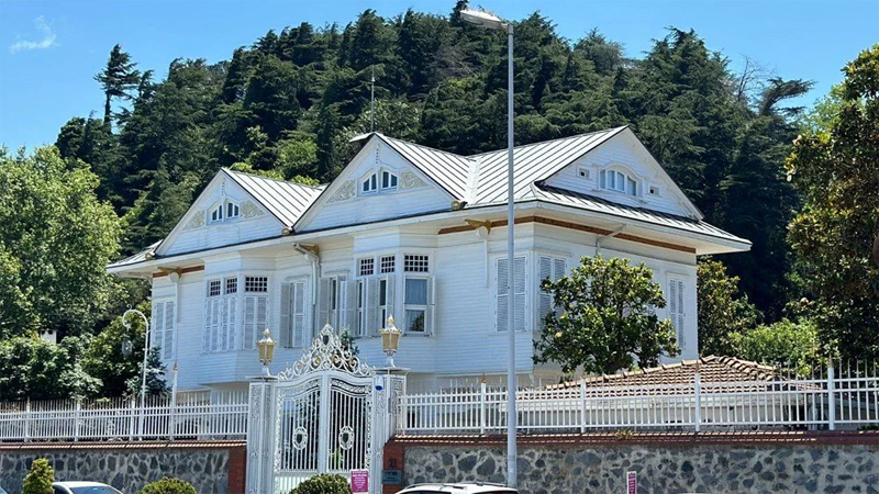 Boğaz’daki yalıda film gibi soygun: 130 milyonu çuvallara koyup kaçtılar