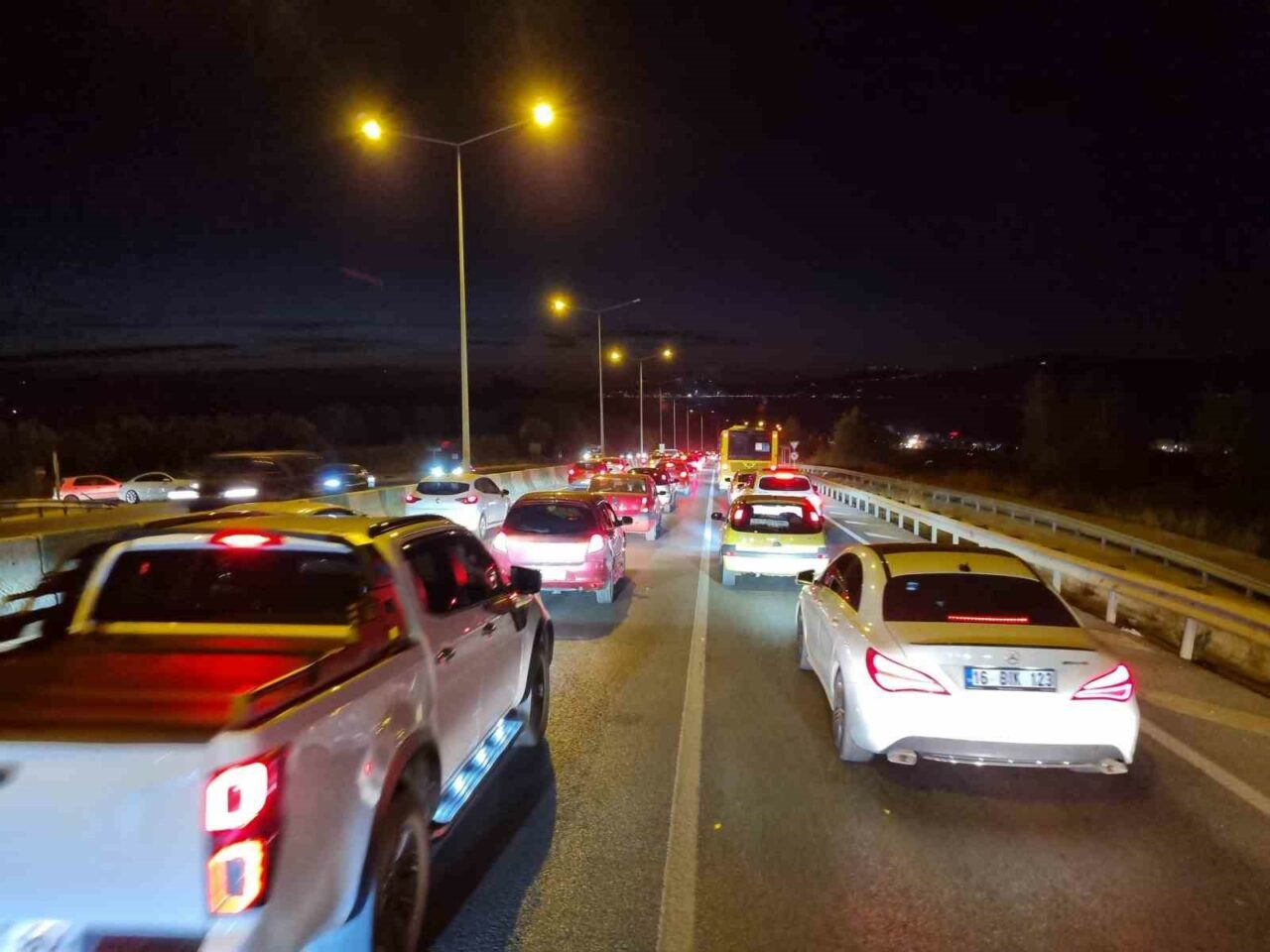 Bursa’da korkutan yangın! Bursa’da korkutan yangın!