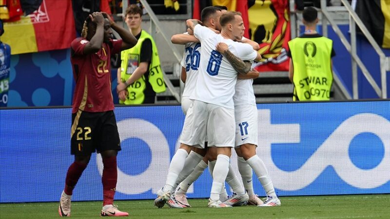 Slovakya, 2024 Avrupa Futbol Şampiyonası (EURO 2024) E Grubu ilk