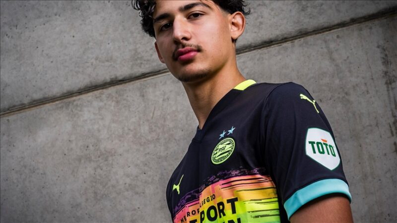 Hollanda ekibi PSV Eindhoven, 16 yaşındaki savunma oyuncusu Emre Can
